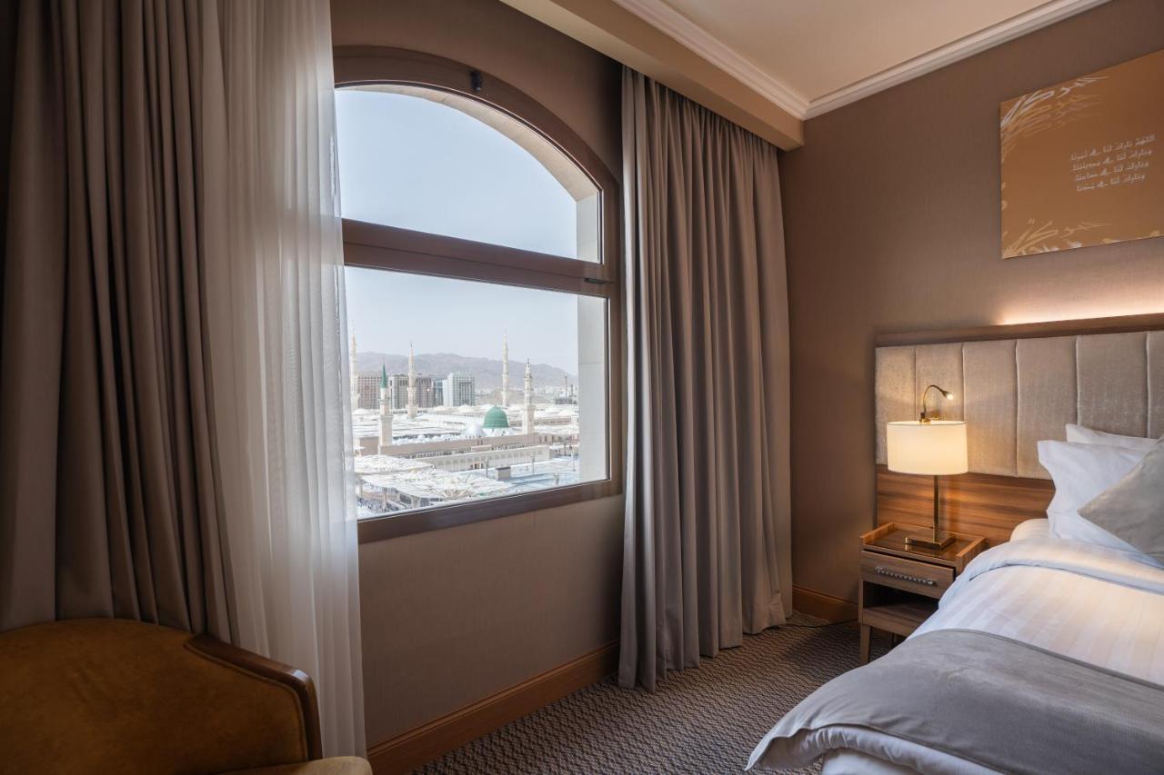 Guest room with a view towards the Prophet's Mosque